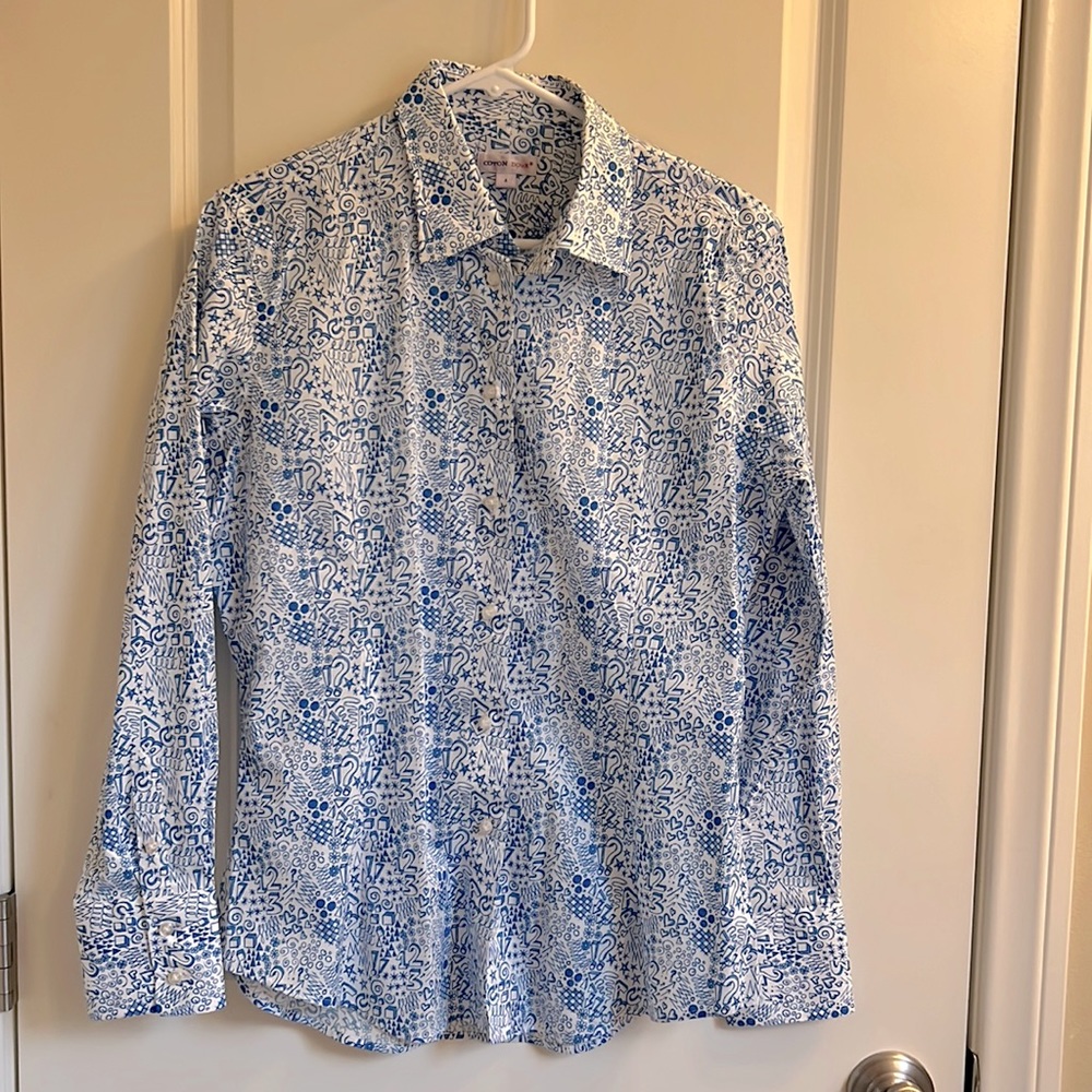 Coton Doux Womens shirt blue and white. Size 4. New never been worn